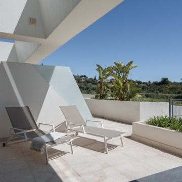 Luxury townhouse just steps from the beach in the heart of La Cala de Mijas Picture 12
