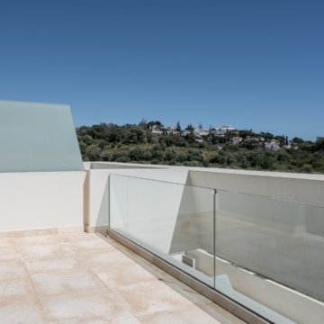 Luxury townhouse just steps from the beach in the heart of La Cala de Mijas Picture 21