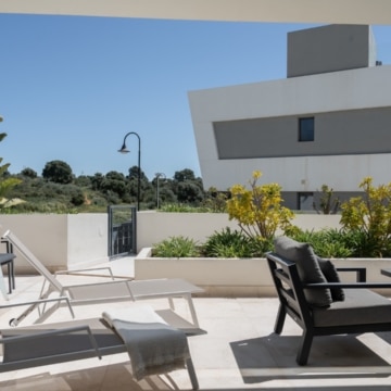 Luxury townhouse just steps from the beach in the heart of La Cala de Mijas Picture 9