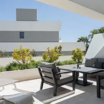 Luxury townhouse just steps from the beach in the heart of La Cala de Mijas Picture 6