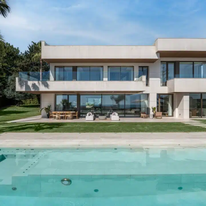Luxury five bedroom villa positioned in a private residential area of Churriana, Malaga Picture