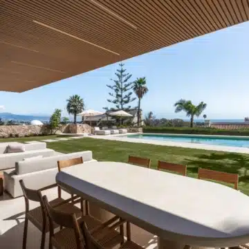 Luxury five bedroom villa positioned in a private residential area of Churriana, Malaga Picture 9
