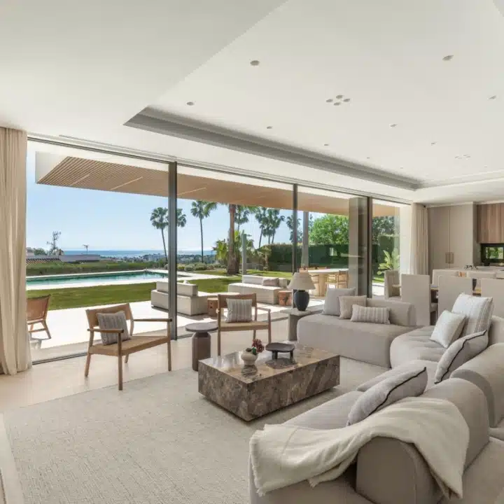 Luxury five bedroom villa positioned in a private residential area of Churriana, Malaga Picture