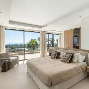 Luxury five bedroom villa positioned in a private residential area of Churriana, Malaga Picture 1