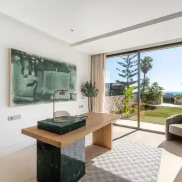 Luxury five bedroom villa positioned in a private residential area of Churriana, Malaga Picture 8