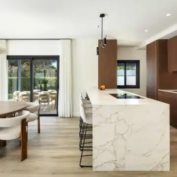 Contemporary Mediterranean villa in the highly desirable Cortijo Blanco area of San Pedro de Alcántara Picture 4