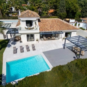 Contemporary Mediterranean villa in the highly desirable Cortijo Blanco area of San Pedro de Alcántara Picture 25