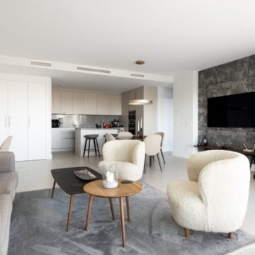Impressive luxury apartment in the heart of the exclusive Golf Valley of La Quinta, Benahavis Picture 10