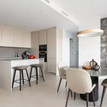 Impressive luxury apartment in the heart of the exclusive Golf Valley of La Quinta, Benahavis Picture 7