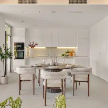 Luxury four bedroom Ground-floor apartment in Santa Clara Homes in Marbella East, Marbella Picture 1