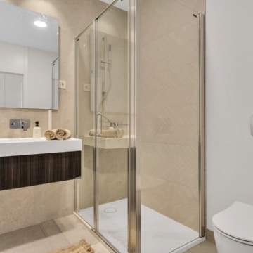 Luxury four bedroom Ground-floor apartment in Santa Clara Homes in Marbella East, Marbella Picture 16