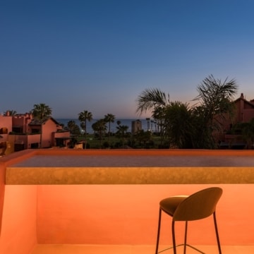 Duplex penthouse with timeless Andalusian architecture within the beachfront enclave of Torre Bermeja, Estepona Picture 24