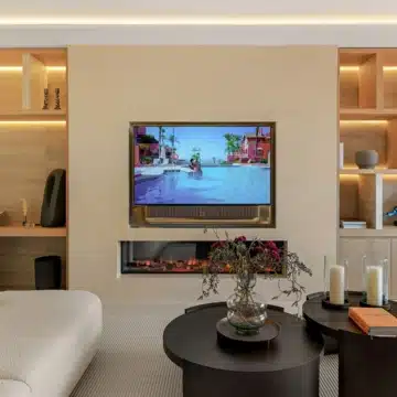 Duplex penthouse with timeless Andalusian architecture within the beachfront enclave of Torre Bermeja, Estepona Picture 22