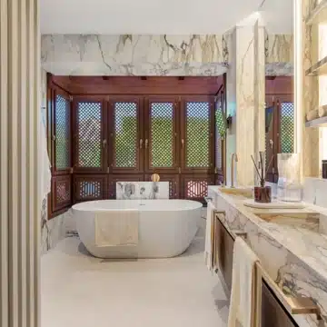 Duplex penthouse with timeless Andalusian architecture within the beachfront enclave of Torre Bermeja, Estepona Picture 56