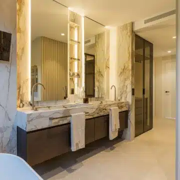 Duplex penthouse with timeless Andalusian architecture within the beachfront enclave of Torre Bermeja, Estepona Picture 57