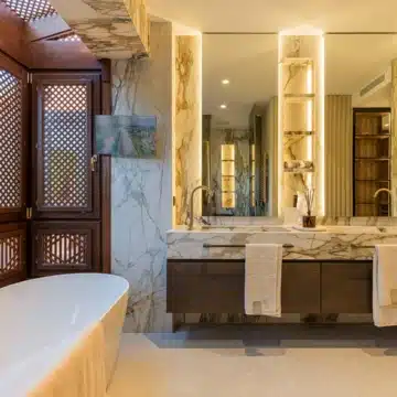 Duplex penthouse with timeless Andalusian architecture within the beachfront enclave of Torre Bermeja, Estepona Picture 59
