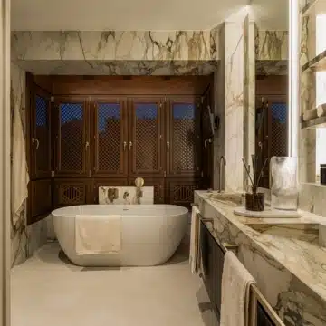 Duplex penthouse with timeless Andalusian architecture within the beachfront enclave of Torre Bermeja, Estepona Picture 61
