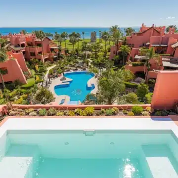 Duplex penthouse with timeless Andalusian architecture within the beachfront enclave of Torre Bermeja, Estepona Picture 75