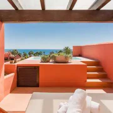 Duplex penthouse with timeless Andalusian architecture within the beachfront enclave of Torre Bermeja, Estepona Picture 77