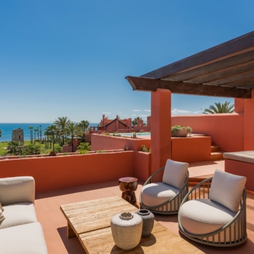 Duplex penthouse with timeless Andalusian architecture within the beachfront enclave of Torre Bermeja, Estepona Picture 78