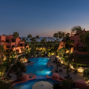 Duplex penthouse with timeless Andalusian architecture within the beachfront enclave of Torre Bermeja, Estepona Picture 87