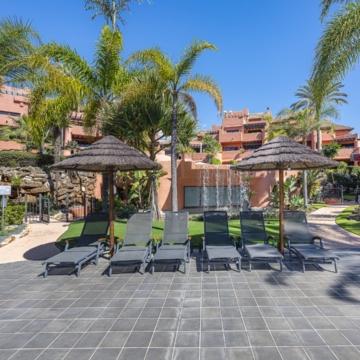 Duplex penthouse with timeless Andalusian architecture within the beachfront enclave of Torre Bermeja, Estepona Picture 97