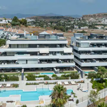 Luxury 3-Bedroom Garden Apartment with Expansive Terraces & Open Views in El Campanario Hills, Estepona Picture 29