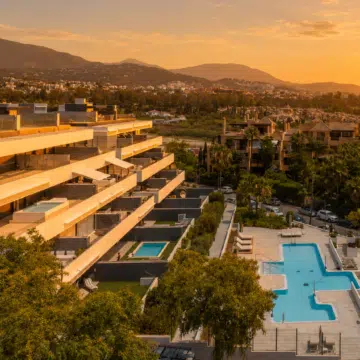 Luxury 3-Bedroom Garden Apartment with Expansive Terraces & Open Views in El Campanario Hills, Estepona Picture 0