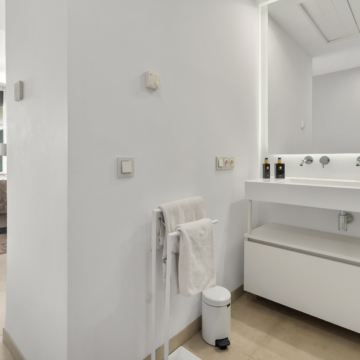 Luxury 3-Bedroom Garden Apartment with Expansive Terraces & Open Views in El Campanario Hills, Estepona Picture 20