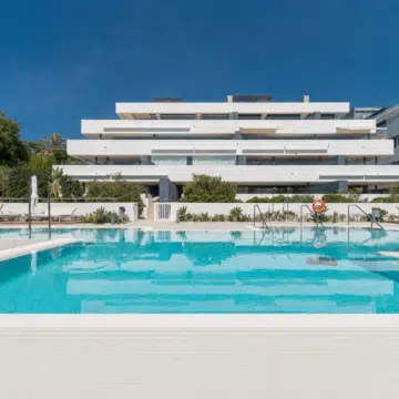 Luxury 3-Bedroom Garden Apartment with Expansive Terraces & Open Views in El Campanario Hills, Estepona Picture 31