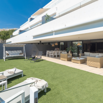 Luxury 3-Bedroom Garden Apartment with Expansive Terraces & Open Views in El Campanario Hills, Estepona Picture 5