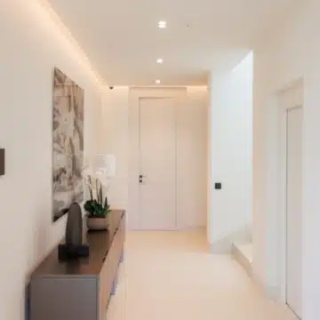 Four Villas – Five bedroom detached Villa with mountain views in Marbella Golden Mile Picture 27