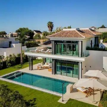 Four Villas – Five bedroom detached Villa with mountain views in Marbella Golden Mile Picture 15