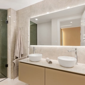 Newly renovated 3-bedroom apartment in an exclusive beachfront community of New Golden Mile, Estepona Picture 24