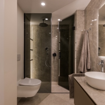 Newly renovated 3-bedroom apartment in an exclusive beachfront community of New Golden Mile, Estepona Picture 25