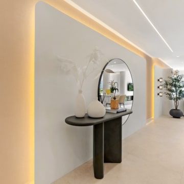 Newly renovated 3-bedroom apartment in an exclusive beachfront community of New Golden Mile, Estepona Picture 26