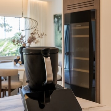 Newly renovated 3-bedroom apartment in an exclusive beachfront community of New Golden Mile, Estepona Picture 29