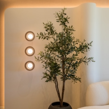 Newly renovated 3-bedroom apartment in an exclusive beachfront community of New Golden Mile, Estepona Picture 30
