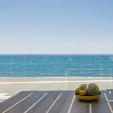 Frontline beach villa positioned on the shoreline of La Cala de Mijas, Mijas Costa Picture 23