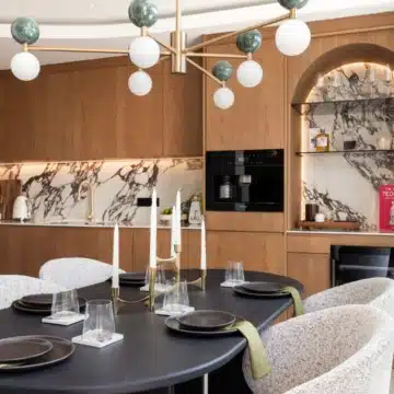 Exceptional four-bedroom townhouse nestled in the prestigious enclave of El Herrojo, Benahavís Picture 7