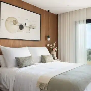 Exceptional four-bedroom townhouse nestled in the prestigious enclave of El Herrojo, Benahavís Picture 3