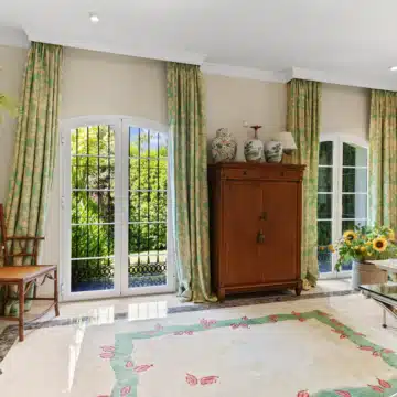 Villa Almar, Timeless Classic Living in Bahía de Marbella Picture 25
