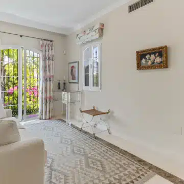 Villa Almar, Timeless Classic Living in Bahía de Marbella Picture 41