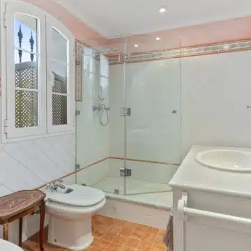 Villa Almar, Timeless Classic Living in Bahía de Marbella Picture 42