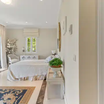 Villa Almar, Timeless Classic Living in Bahía de Marbella Picture 33