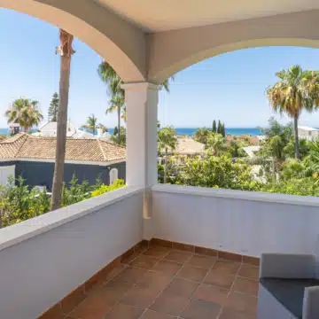 Villa Almar, Timeless Classic Living in Bahía de Marbella Picture 32