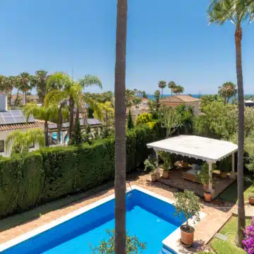 Villa Almar, Timeless Classic Living in Bahía de Marbella Picture 28