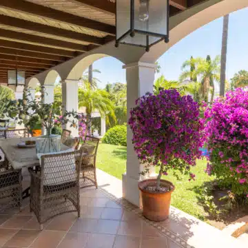 Villa Almar, Timeless Classic Living in Bahía de Marbella Picture 0