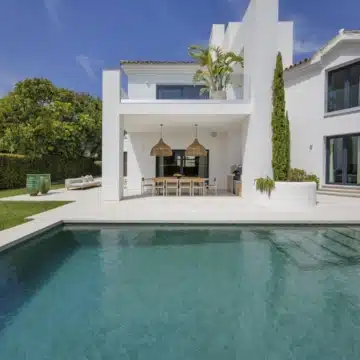 Newly built exceptional Mediterranean villa in La Alqueria, Benahavis Picture 28