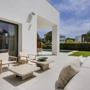 Newly built exceptional Mediterranean villa in La Alqueria, Benahavis Picture 17